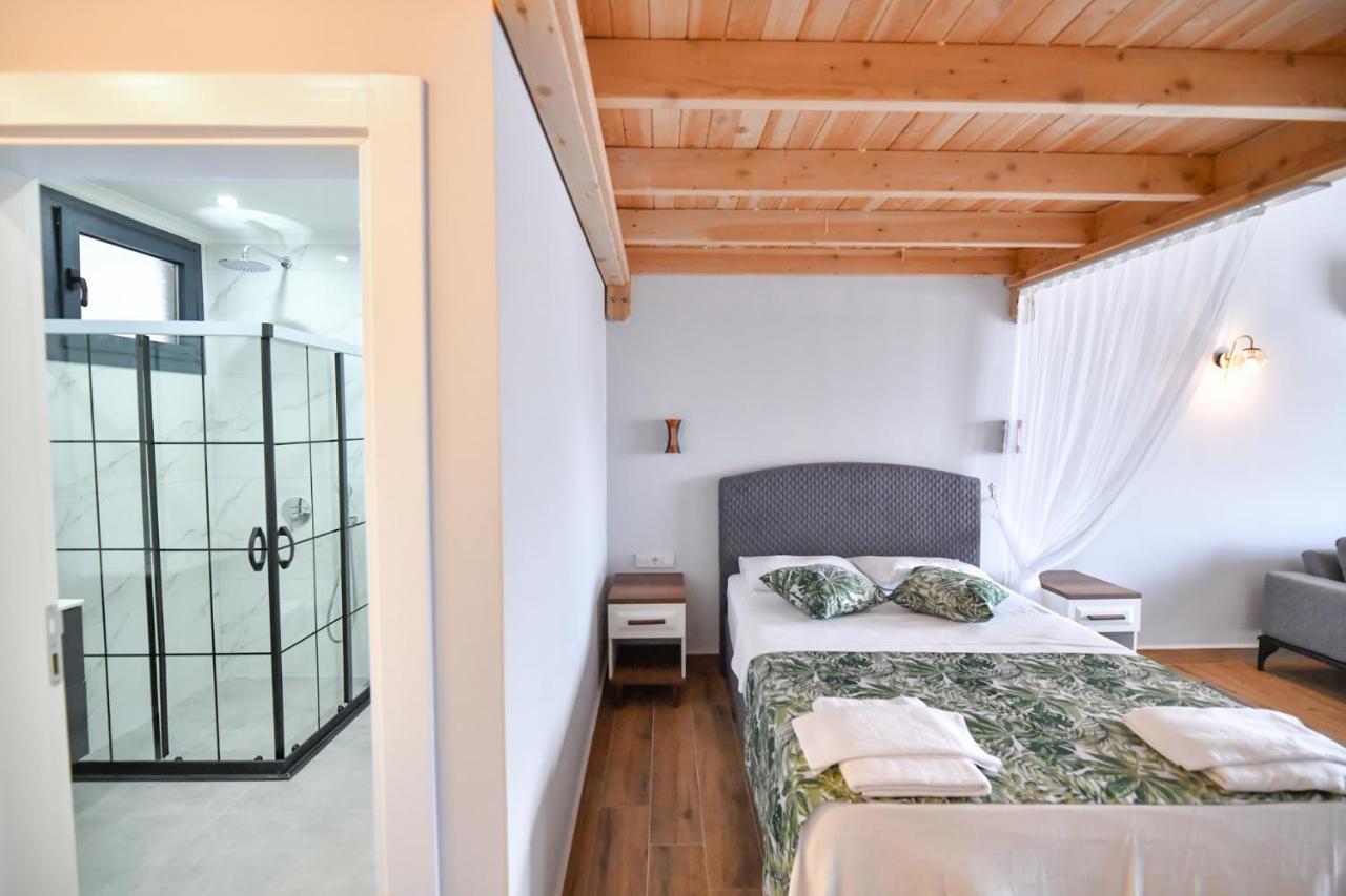Red Moon Suites Fethiye Esterno foto